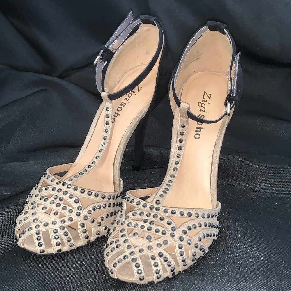 Stunning ZigiSoho heels